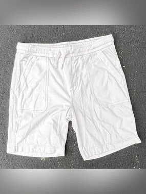 Athleta Women’s Farallon jogger Shorts White Size 8 Elastic Waist Pockets